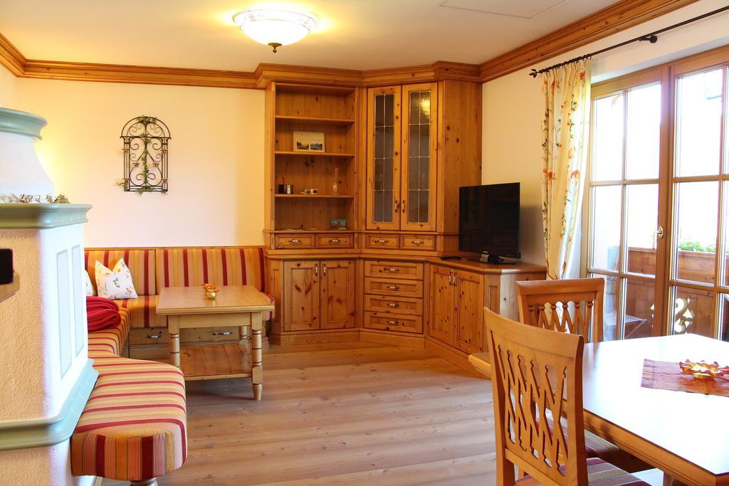 Ferienwohnung Schossleitner - Der Wohlfuehl-Ansitz Am Wolfgangsee Mit Weitblick Санкт-Гільген Номер фото